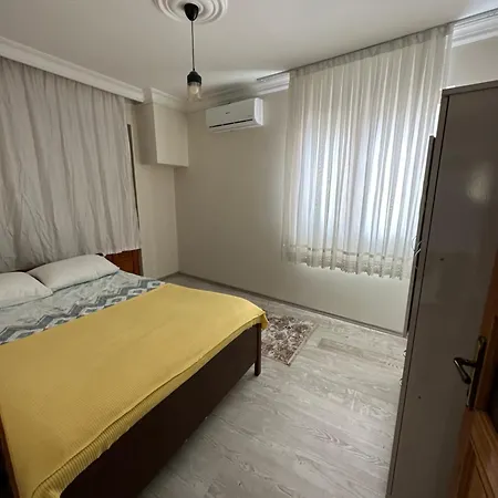 Apartment Meydanin Goebeginde Kiralik