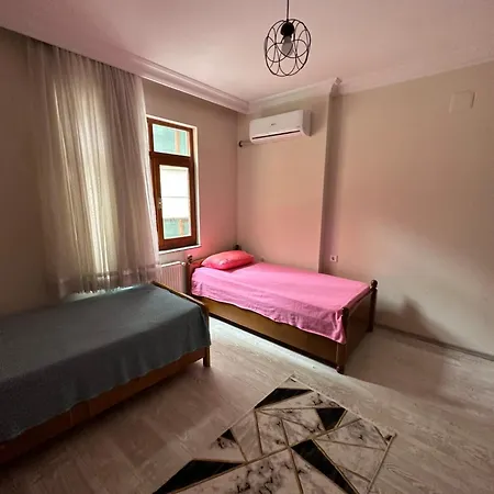 Meydanin Goebeginde Kiralik Apartment *