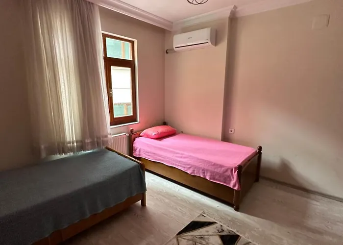 Meydanin Goebeginde Kiralik Appartamento *